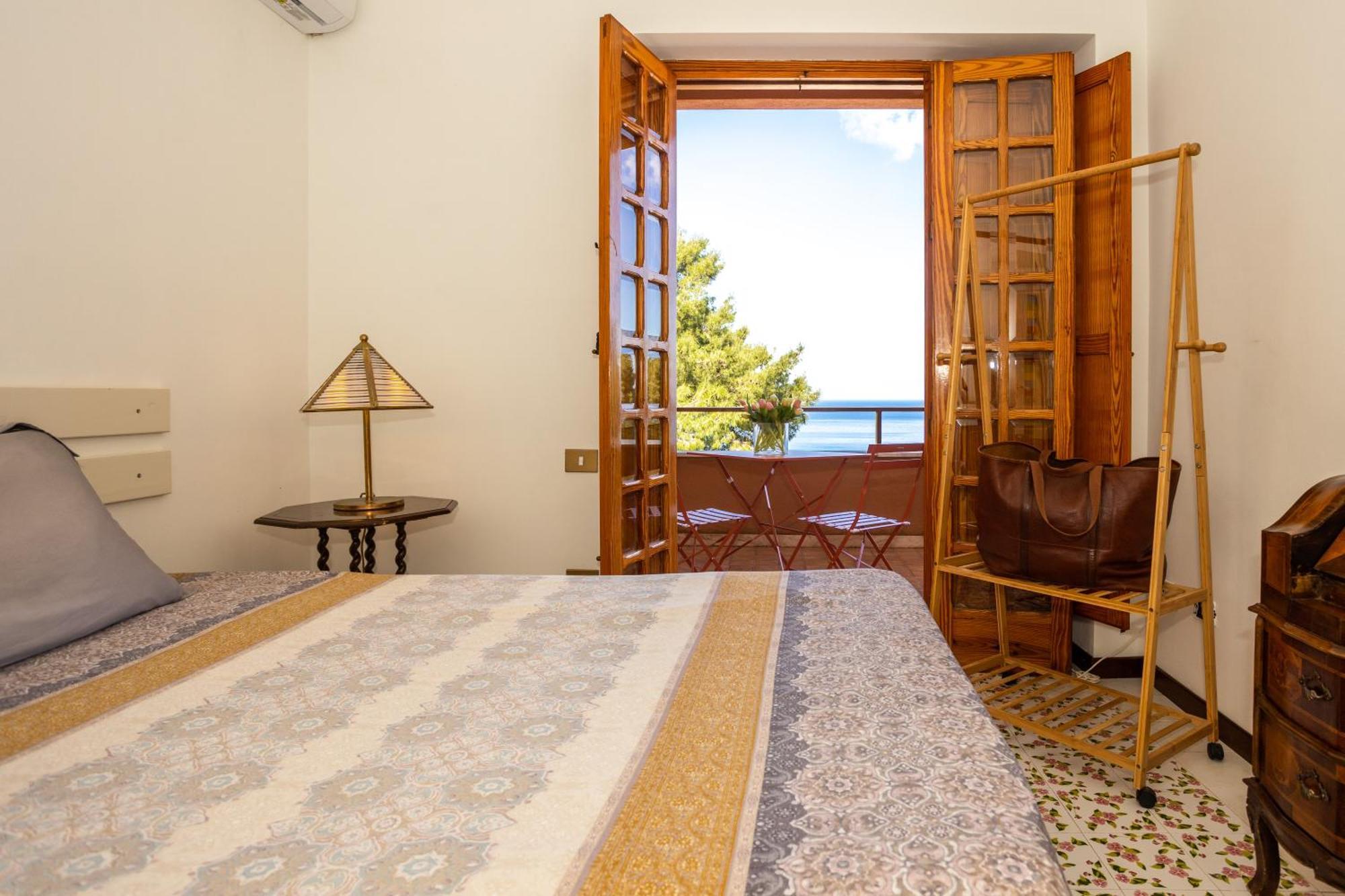 Villa Nel Verde Sul Mare, Mondello, Palerme Extérieur photo